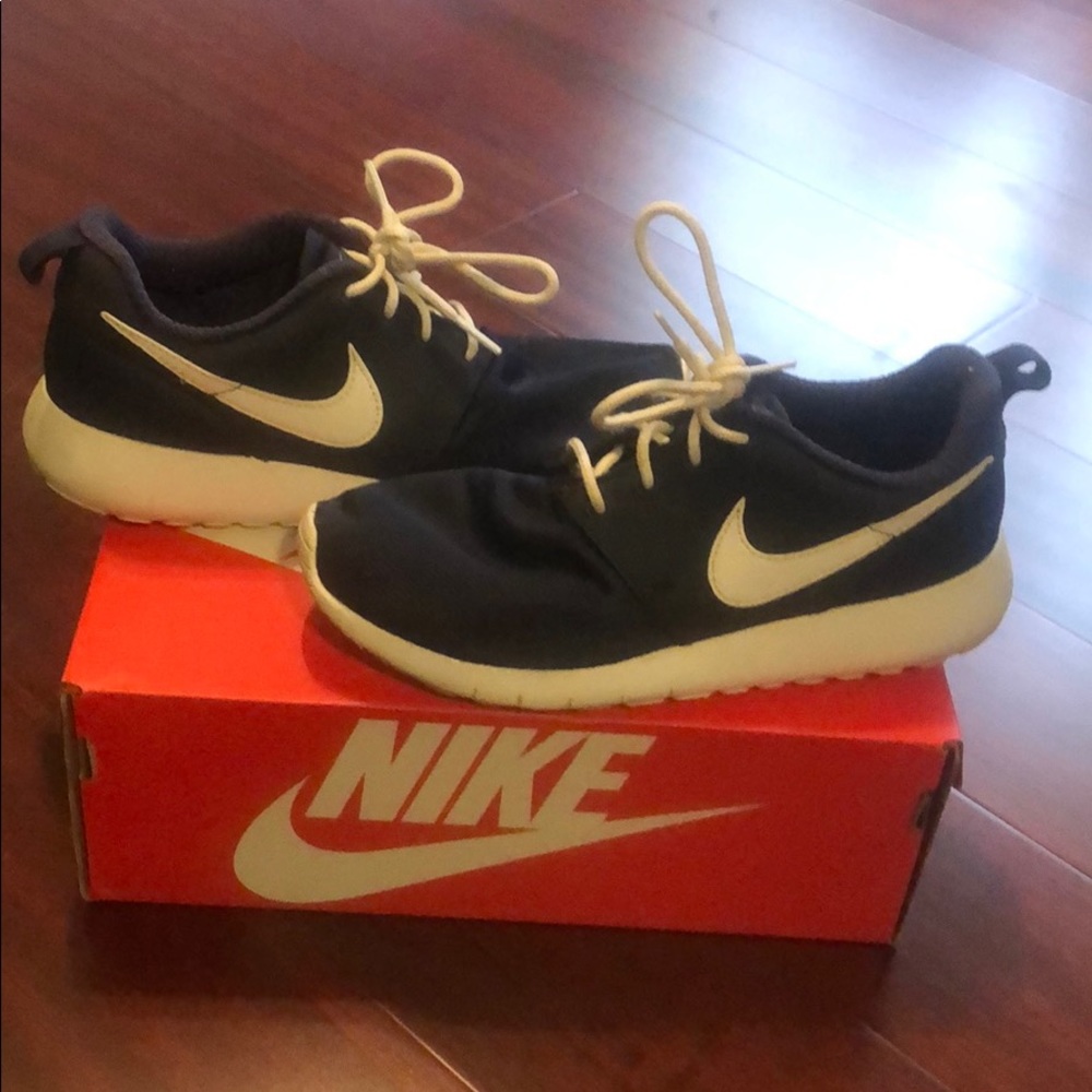 Nike Roshe Runs